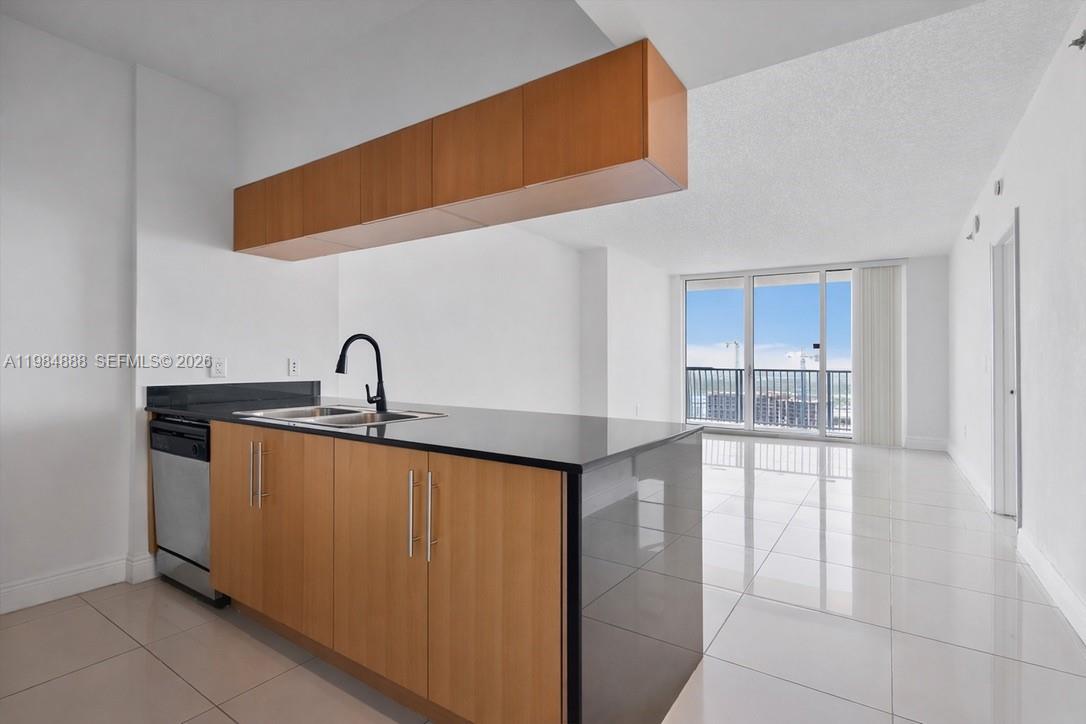 1750 N Bayshore Dr #3811 Miami, FL 33132