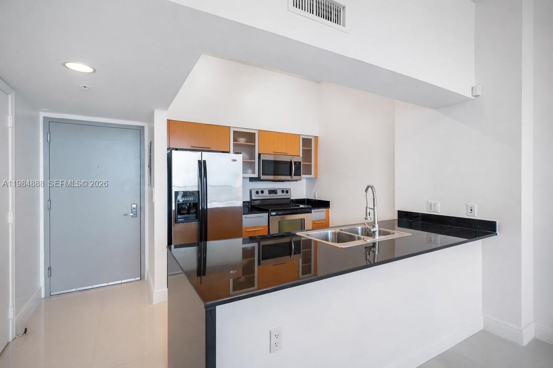 1750 N Bayshore Dr #3811 Miami, FL 33132