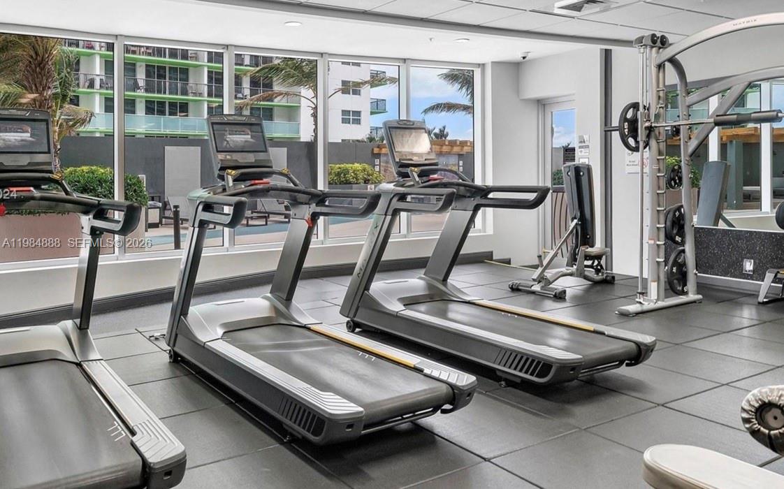 1750 N Bayshore Dr #3811 Miami, FL 33132