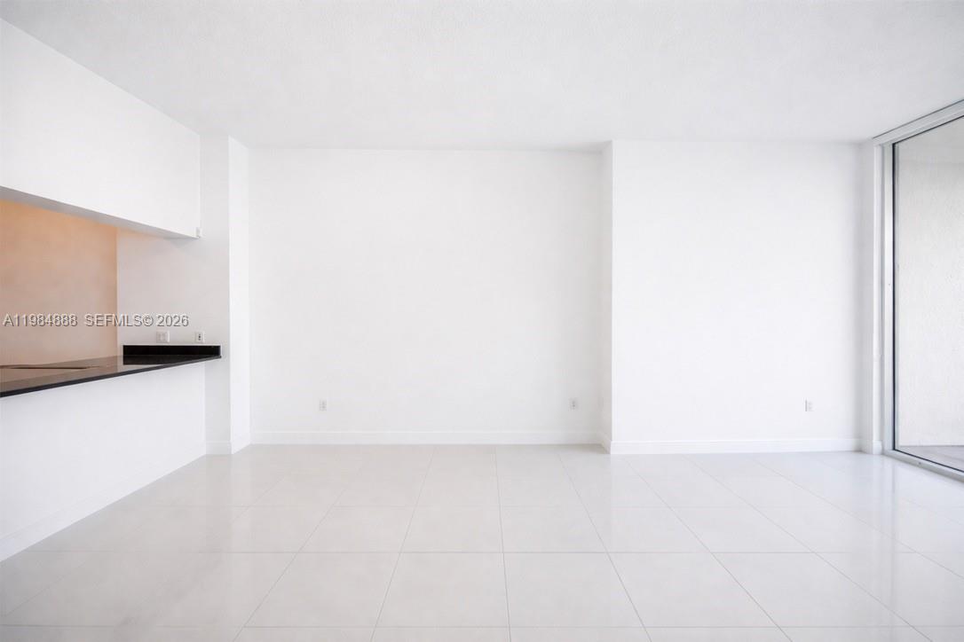 1750 N Bayshore Dr #3811 Miami, FL 33132