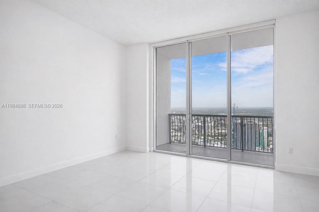 1750 N Bayshore Dr #3811 Miami, FL 33132