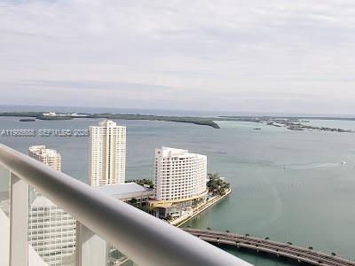 image Icon Brickell II6