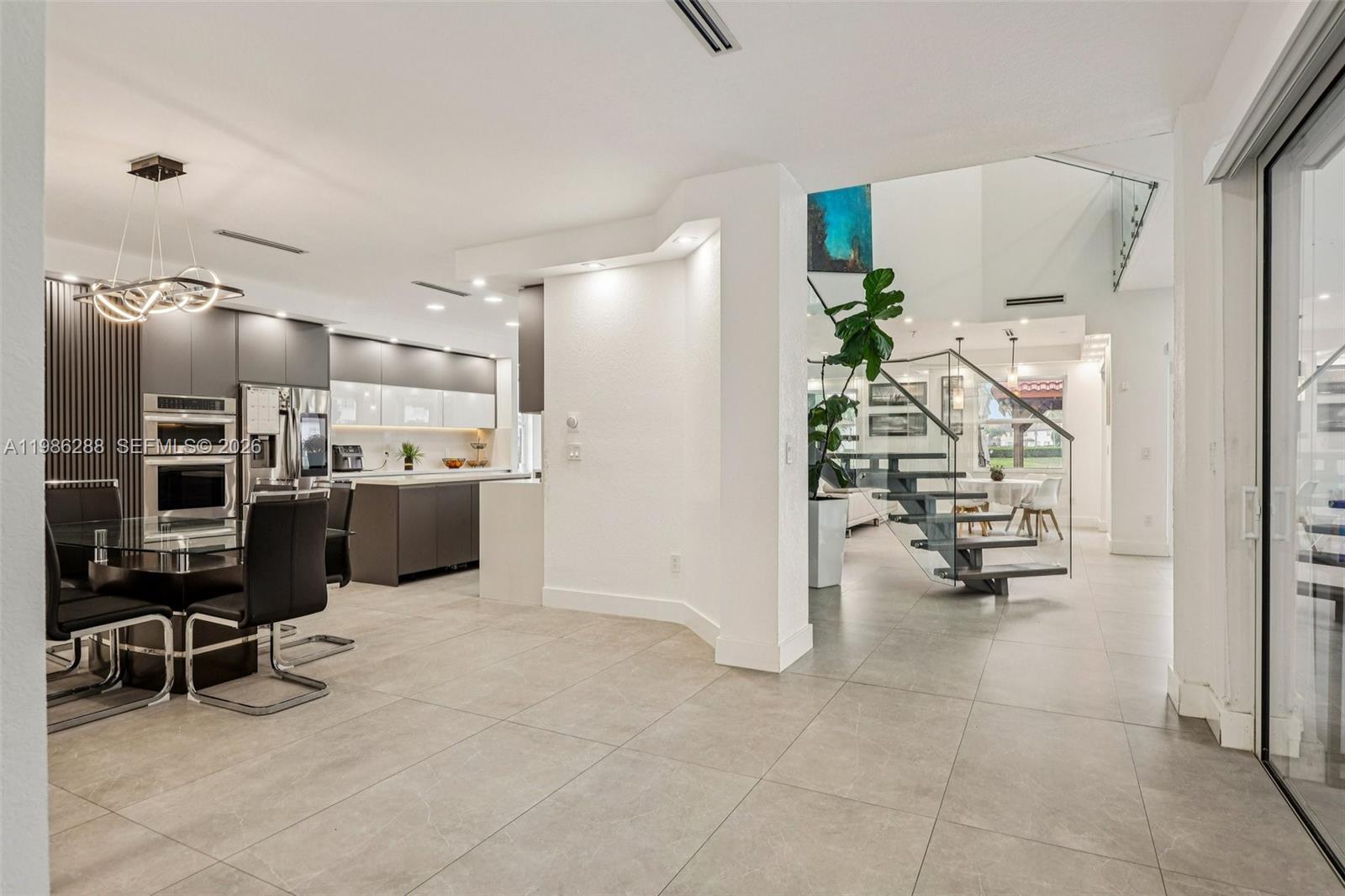 11280 NW 77th Ter Doral, FL 33178