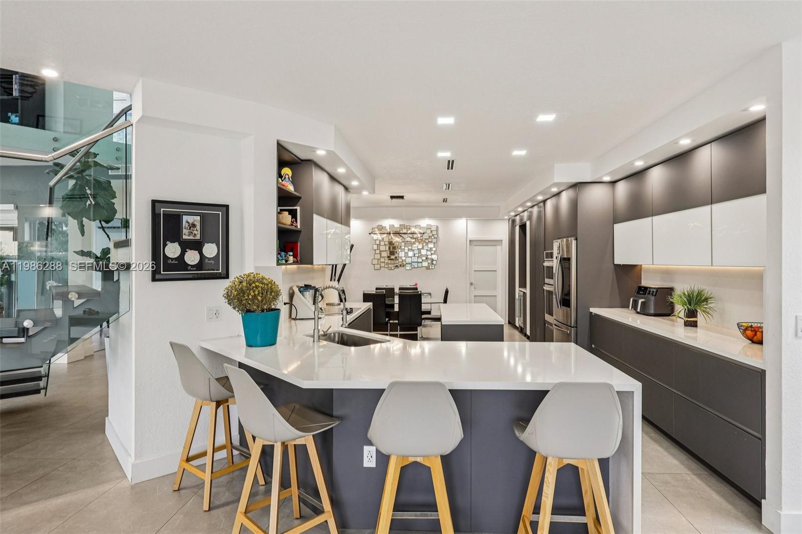 11280 NW 77th Ter Doral, FL 33178