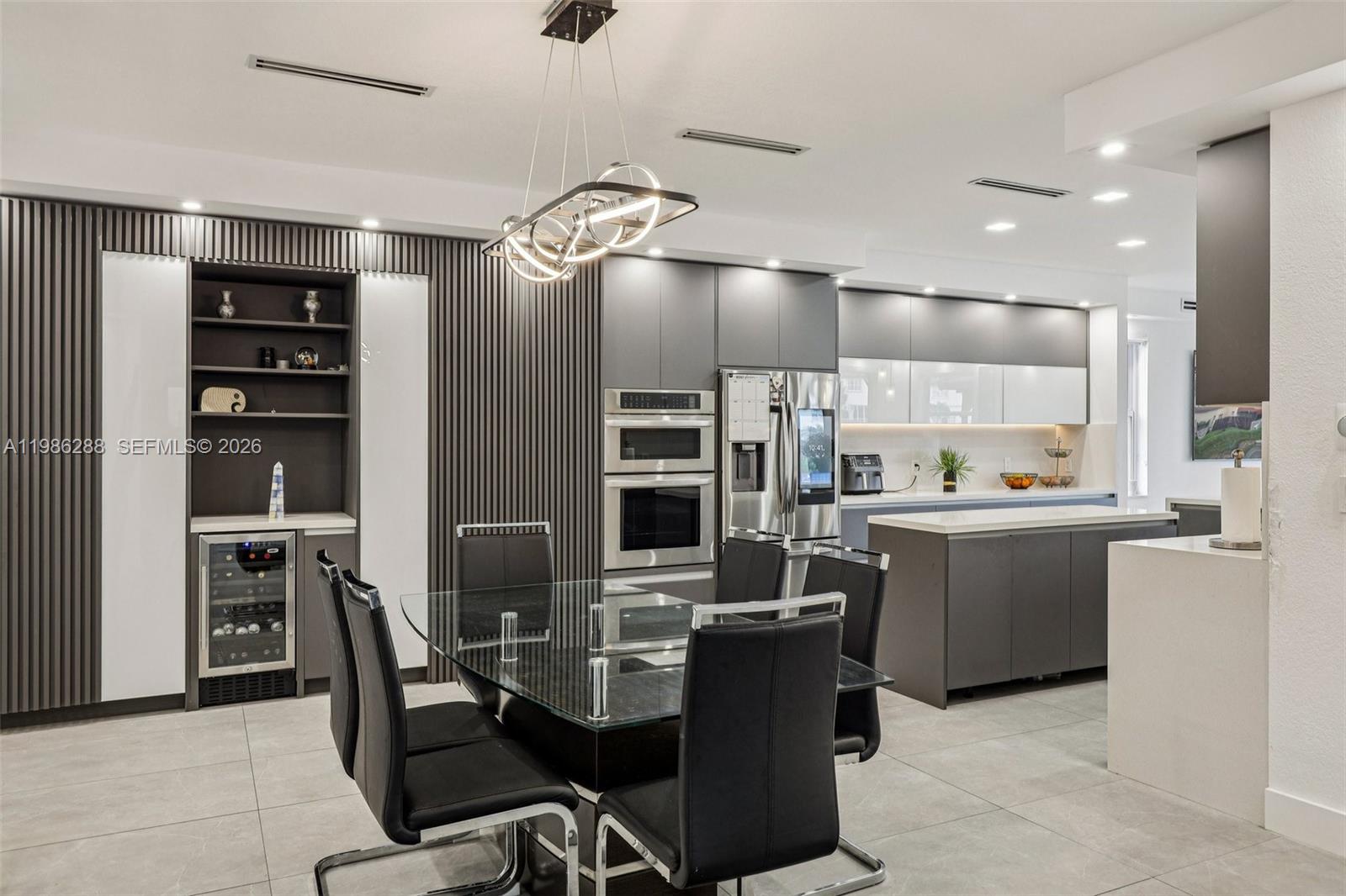 11280 NW 77th Ter Doral, FL 33178