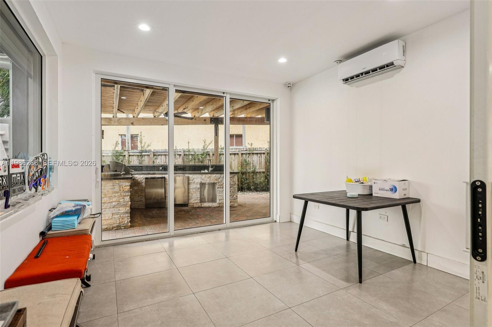 11280 NW 77th Ter Doral, FL 33178