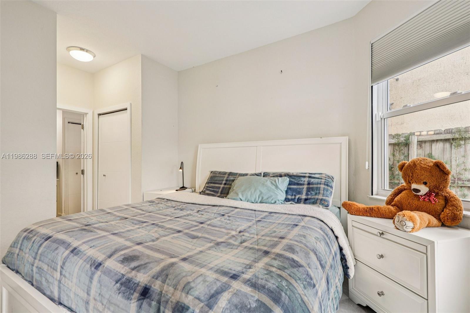 11280 NW 77th Ter Doral, FL 33178