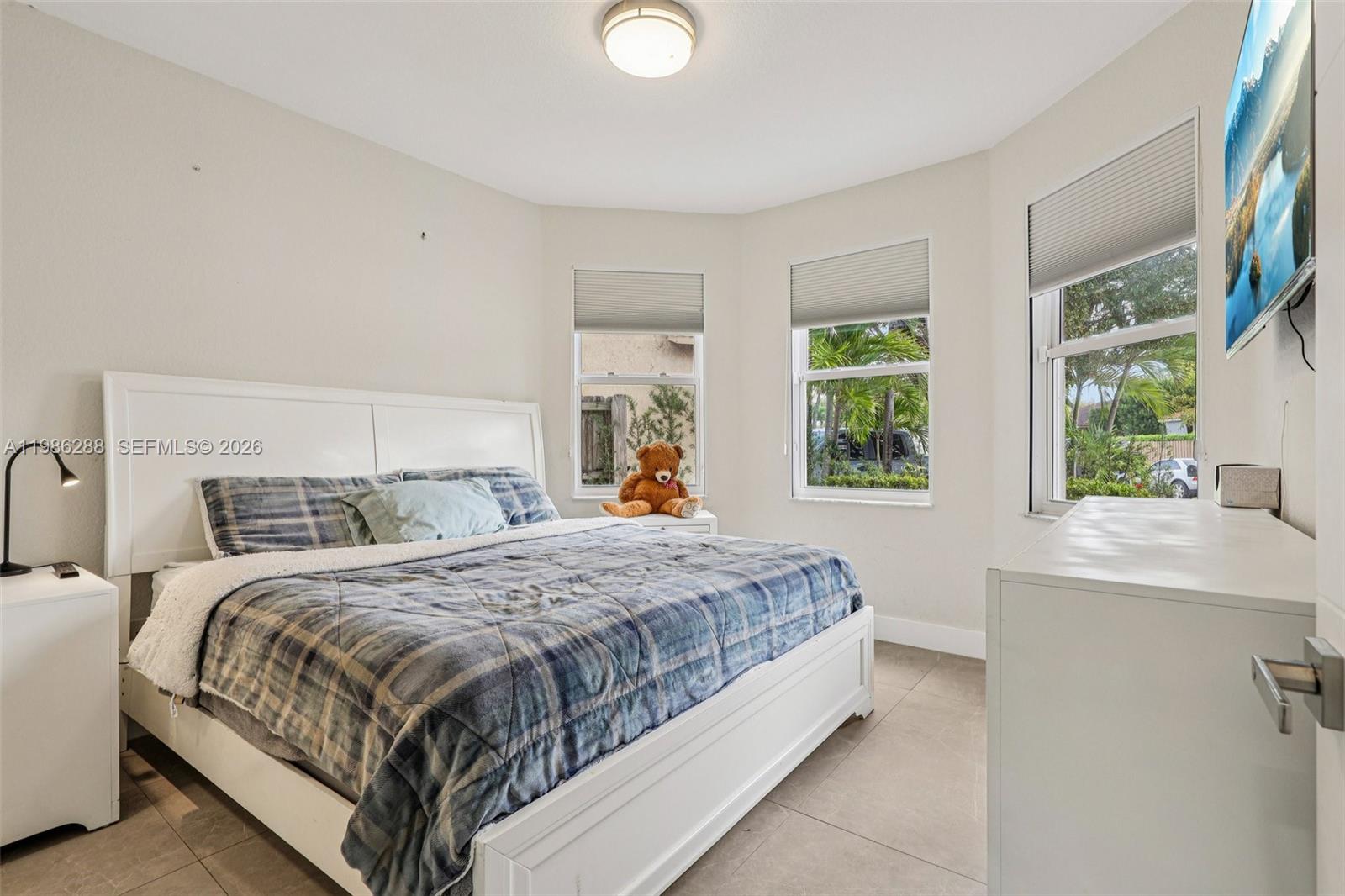 11280 NW 77th Ter Doral, FL 33178