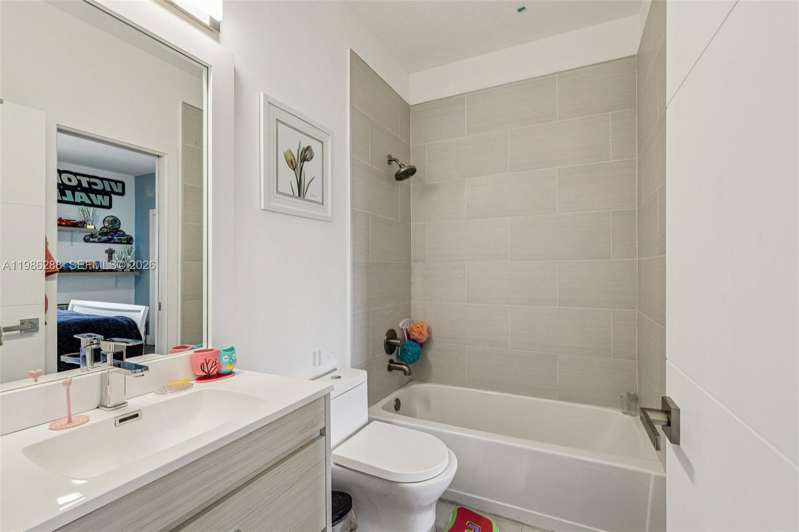 11280 NW 77th Ter Doral, FL 33178