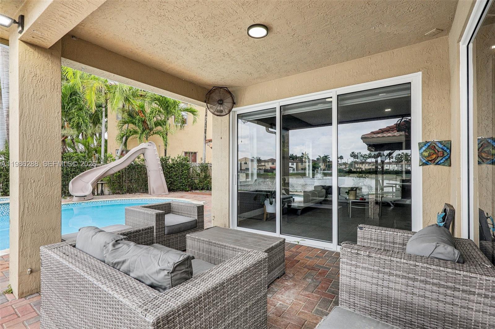 11280 NW 77th Ter Doral, FL 33178