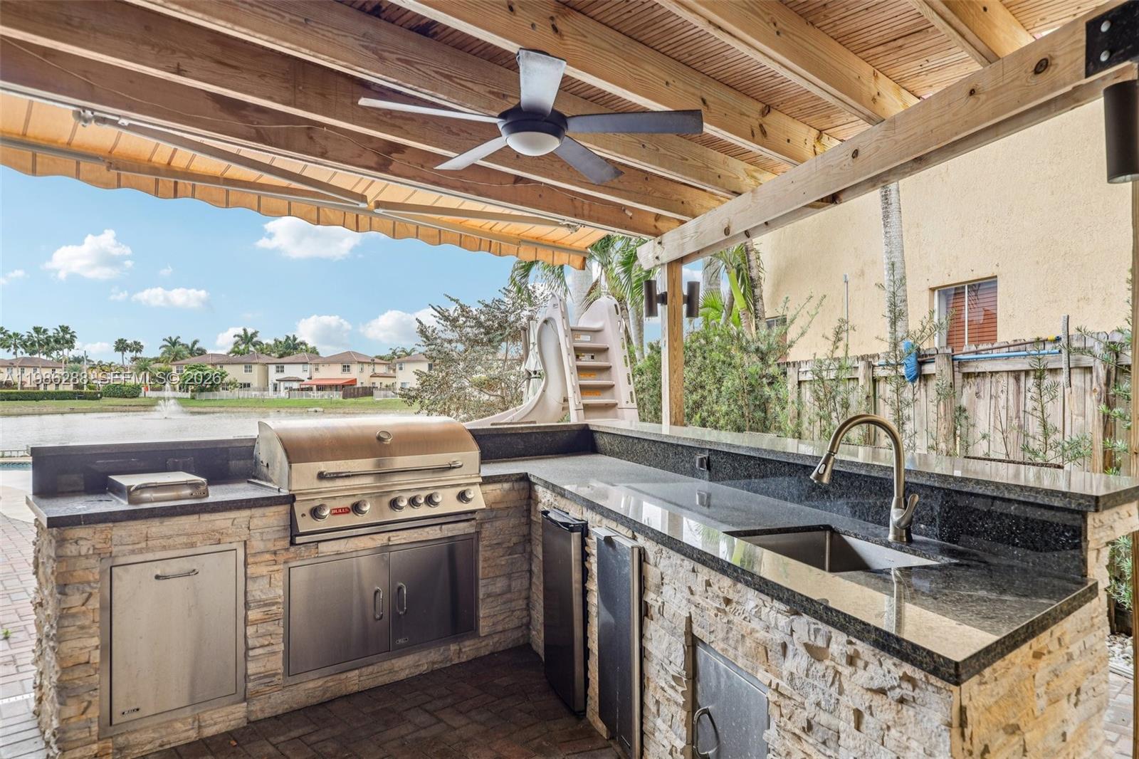 11280 NW 77th Ter Doral, FL 33178