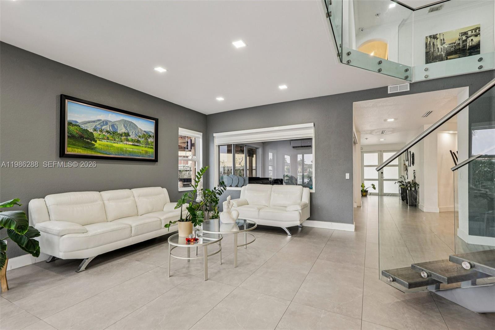 11280 NW 77th Ter Doral, FL 33178