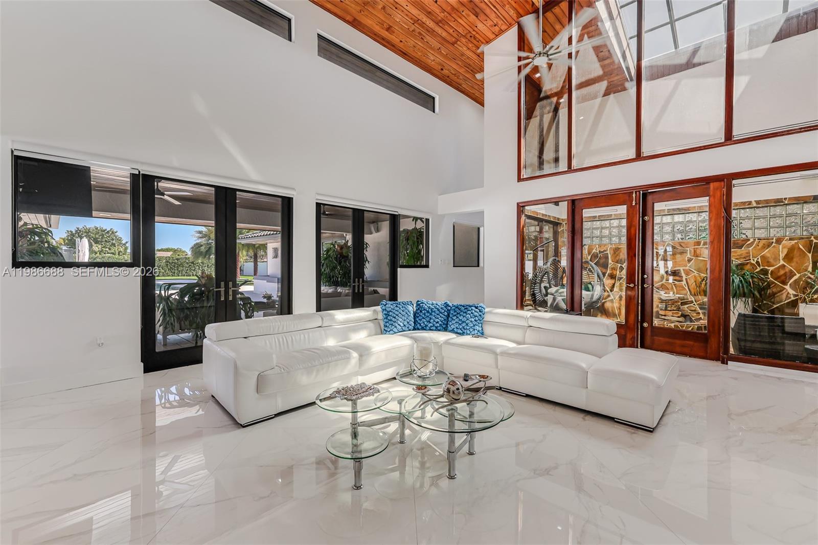 13801 SW 34th St Miami, FL 33175