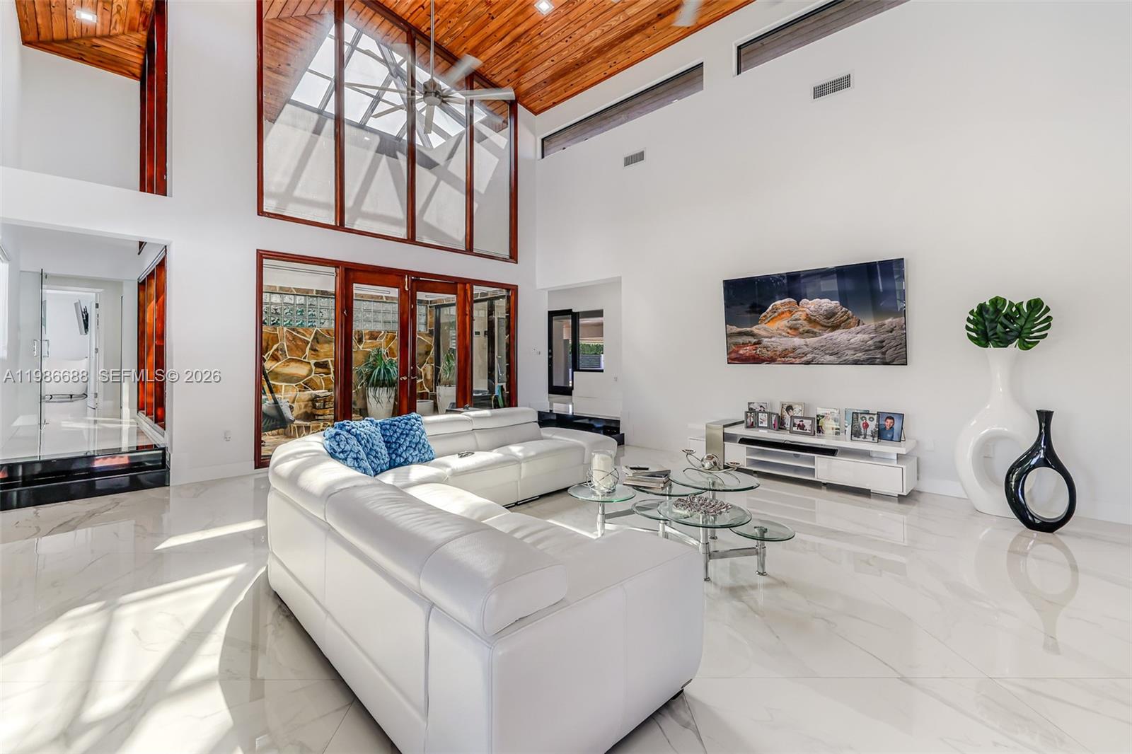 13801 SW 34th St Miami, FL 33175