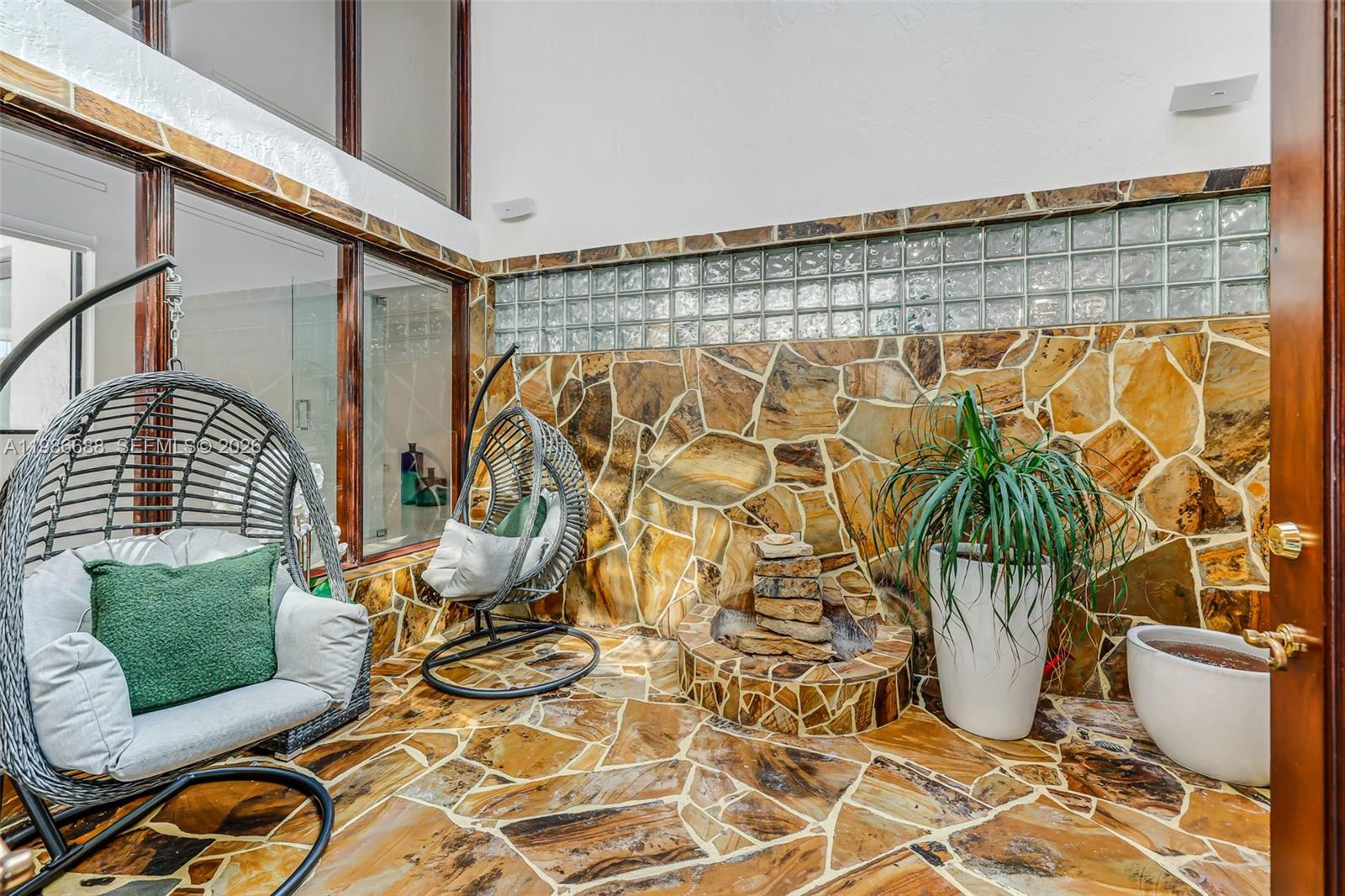 13801 SW 34th St Miami, FL 33175