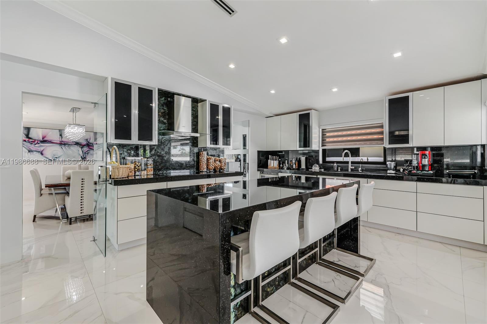 13801 SW 34th St Miami, FL 33175