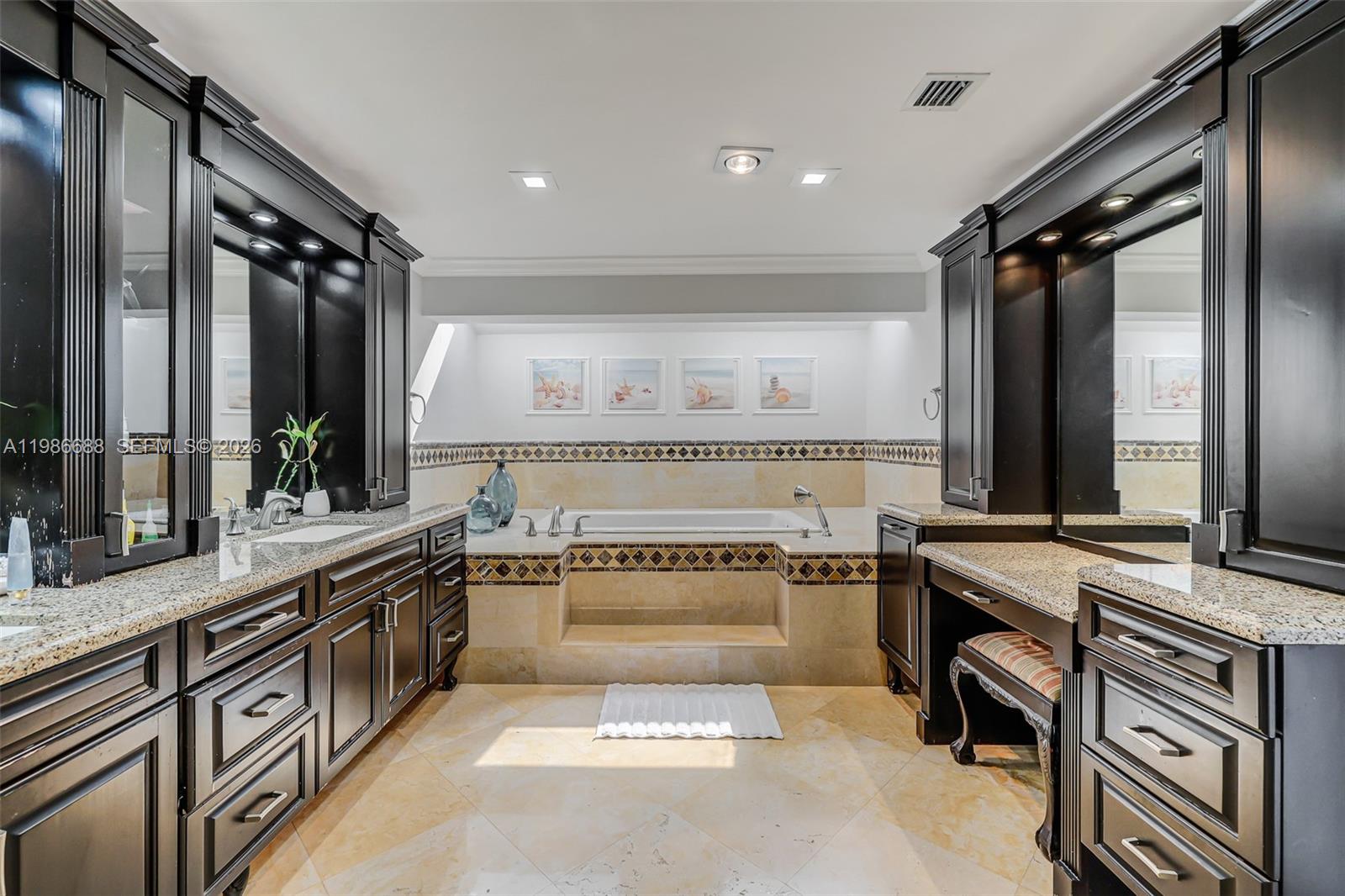 13801 SW 34th St Miami, FL 33175