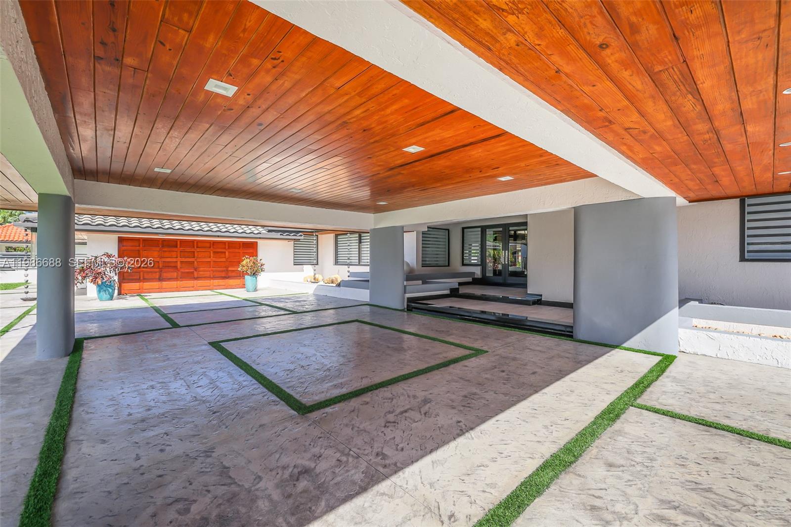 13801 SW 34th St Miami, FL 33175