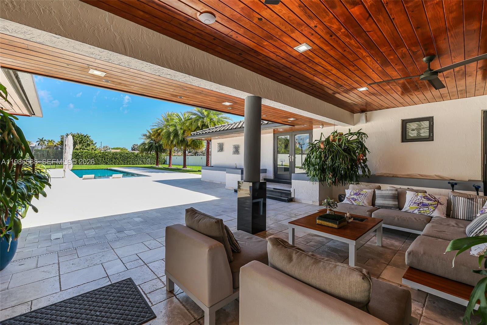 13801 SW 34th St Miami, FL 33175