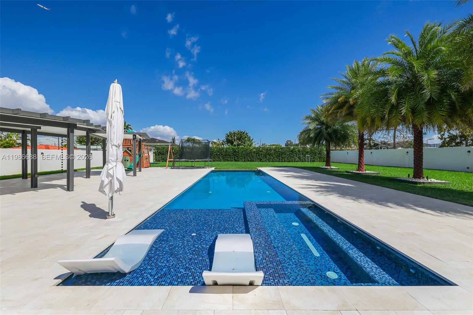 13801 SW 34th St Miami, FL 33175