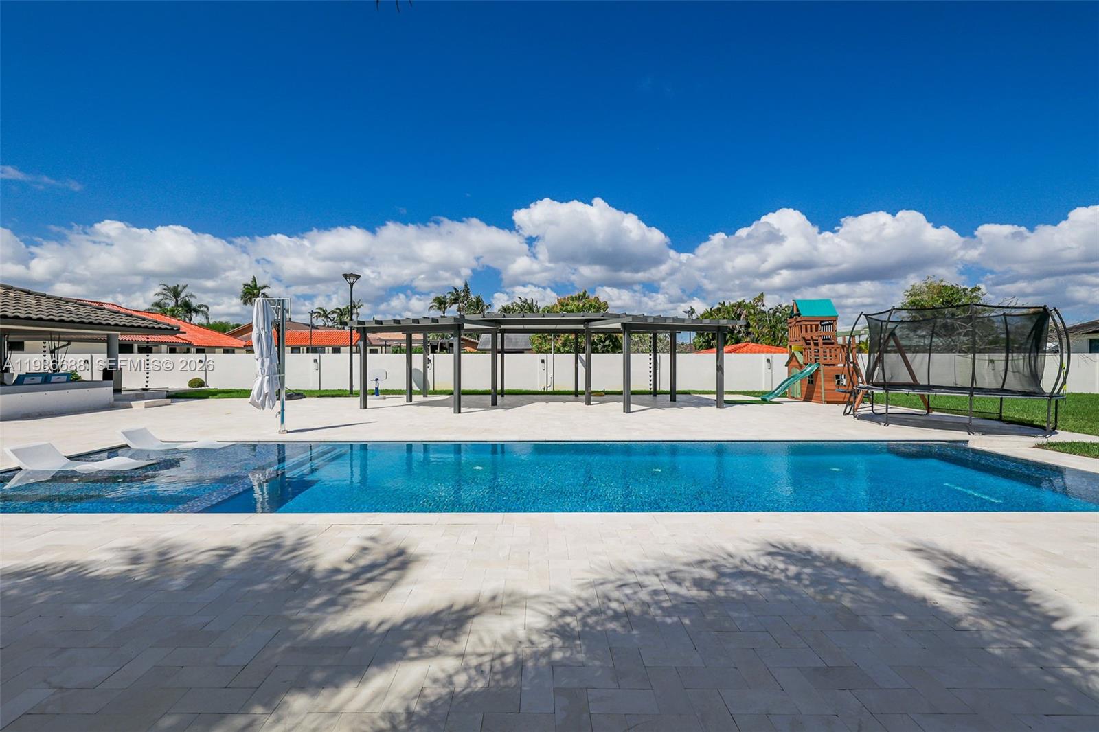 13801 SW 34th St Miami, FL 33175