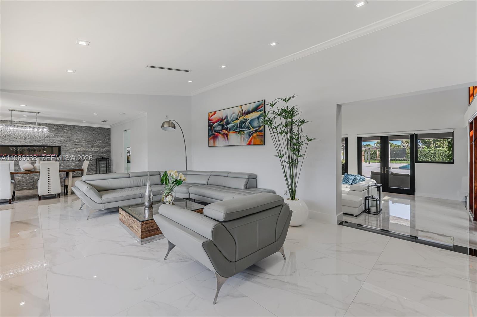 13801 SW 34th St Miami, FL 33175