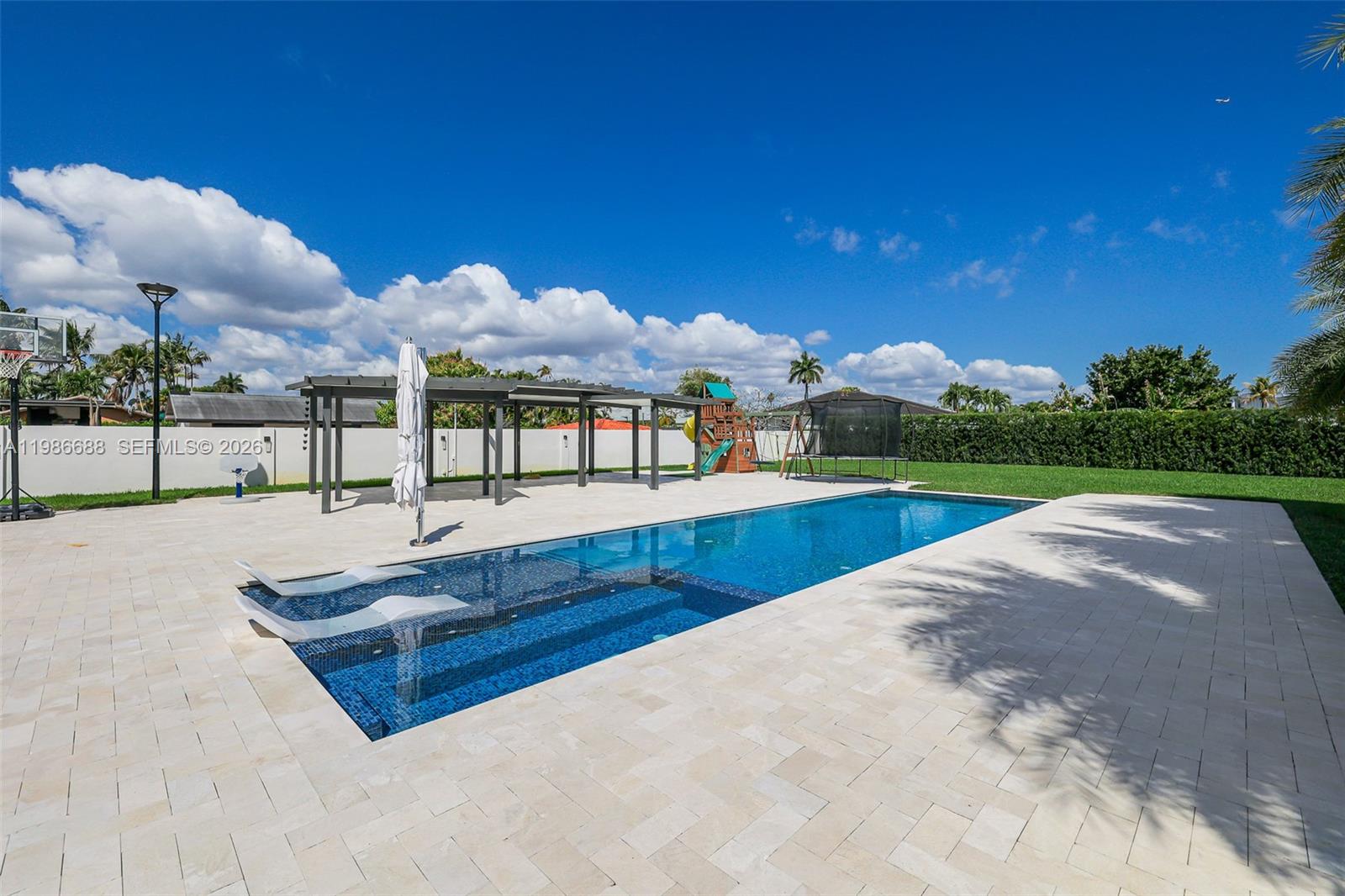 13801 SW 34th St Miami, FL 33175