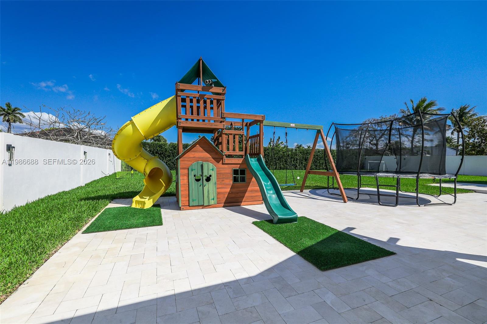 13801 SW 34th St Miami, FL 33175