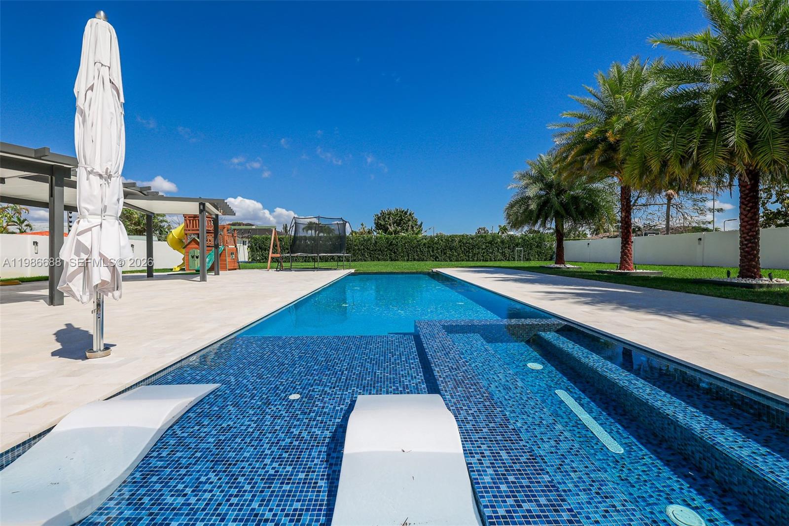 13801 SW 34th St Miami, FL 33175