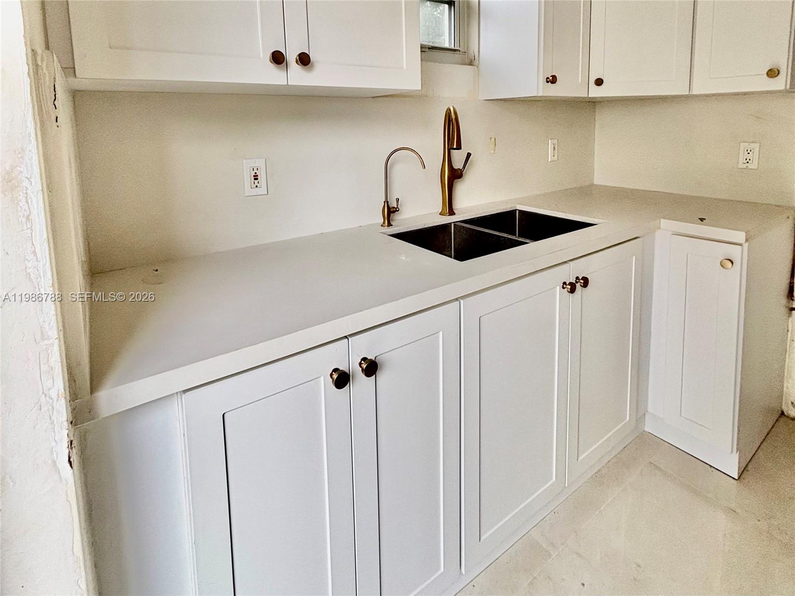 521 NW 48th St Miami, FL 33127