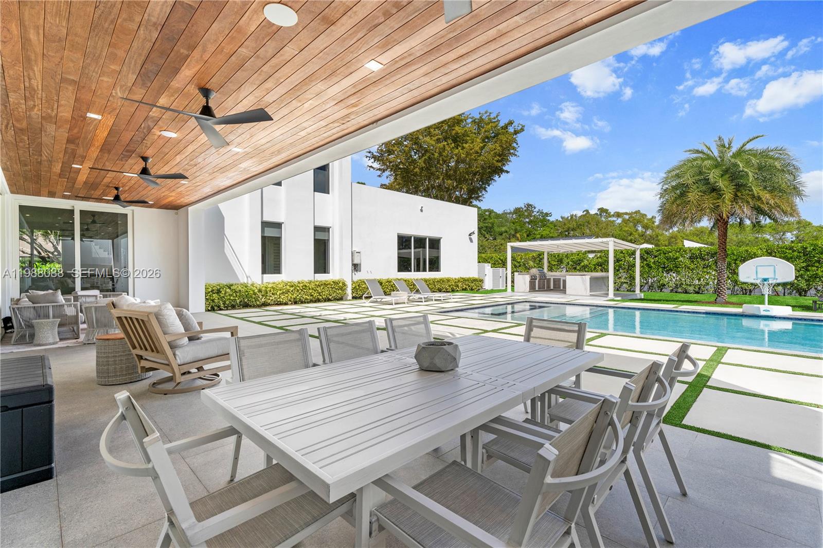 6285 Old Cutler Rd Pinecrest, FL 33156