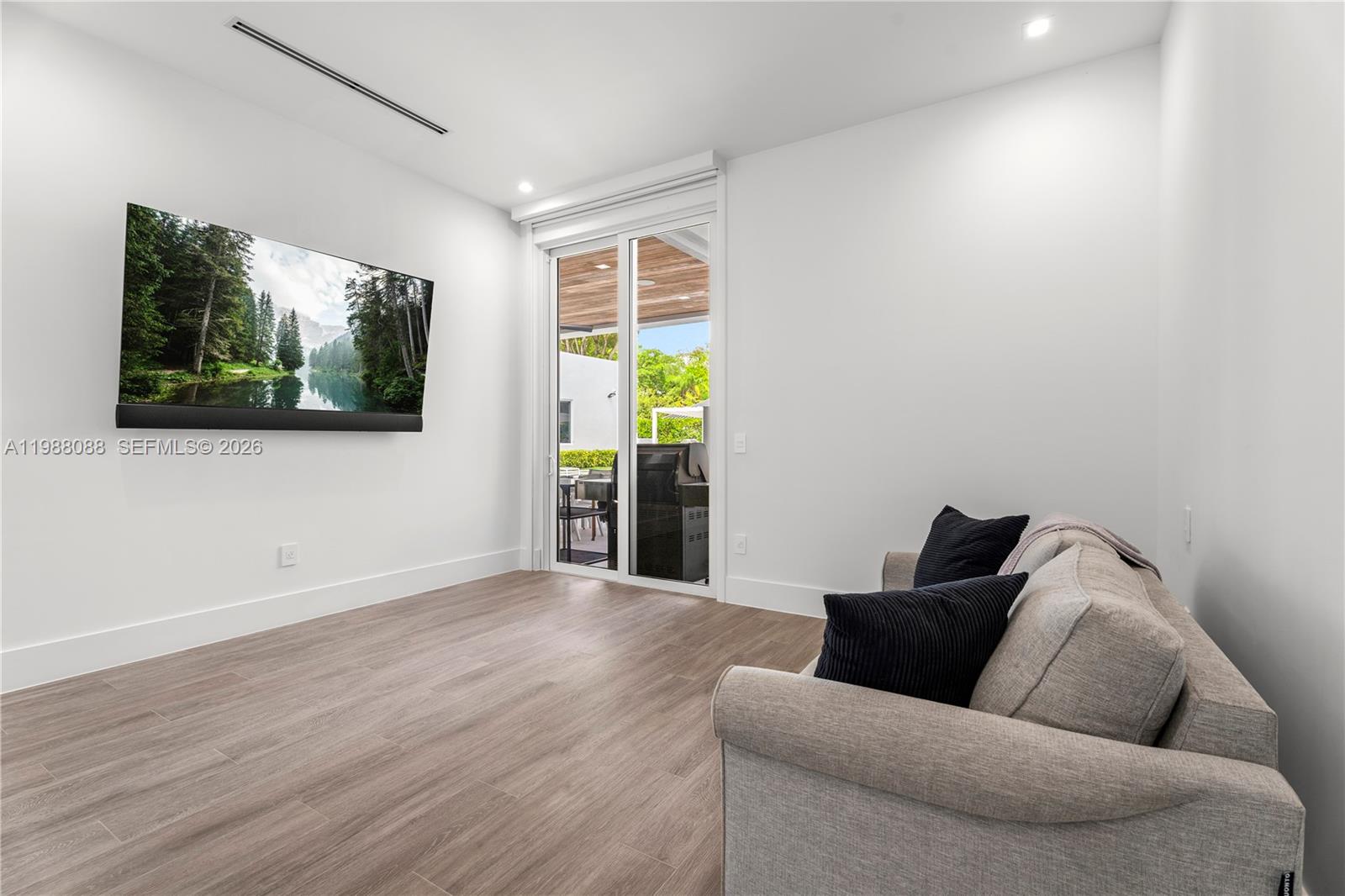 6285 Old Cutler Rd Pinecrest, FL 33156