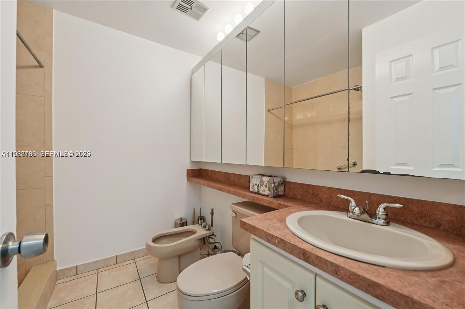 9585 SW 1st Ter Miami, FL 33174