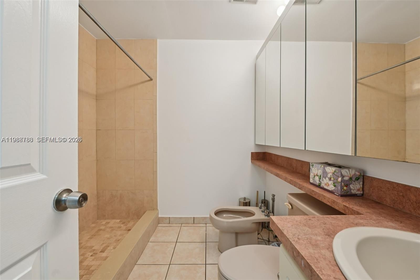 9585 SW 1st Ter Miami, FL 33174