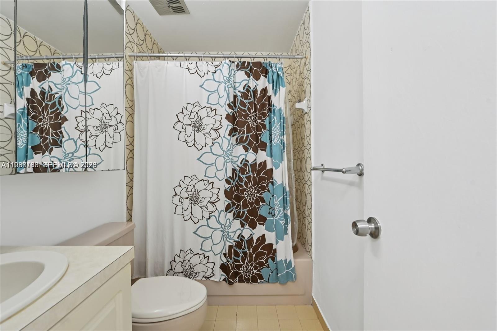 9585 SW 1st Ter Miami, FL 33174