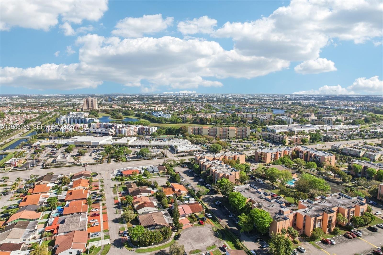 9585 SW 1st Ter Miami, FL 33174