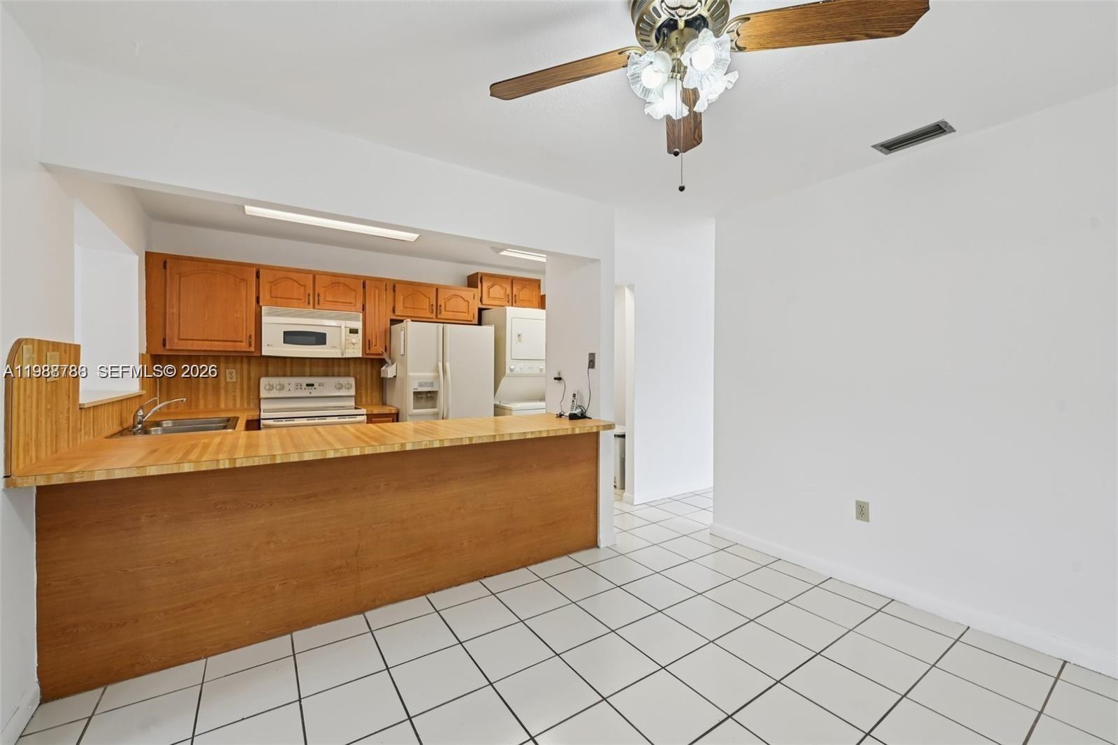 9585 SW 1st Ter Miami, FL 33174