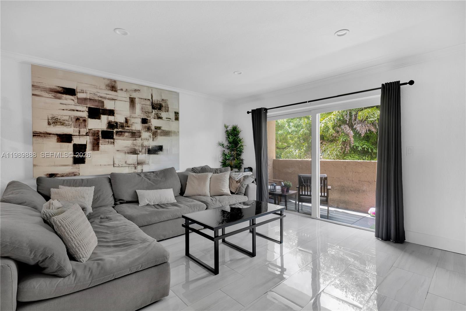 9956 SW 88th St #128-1 Miami, FL 33176