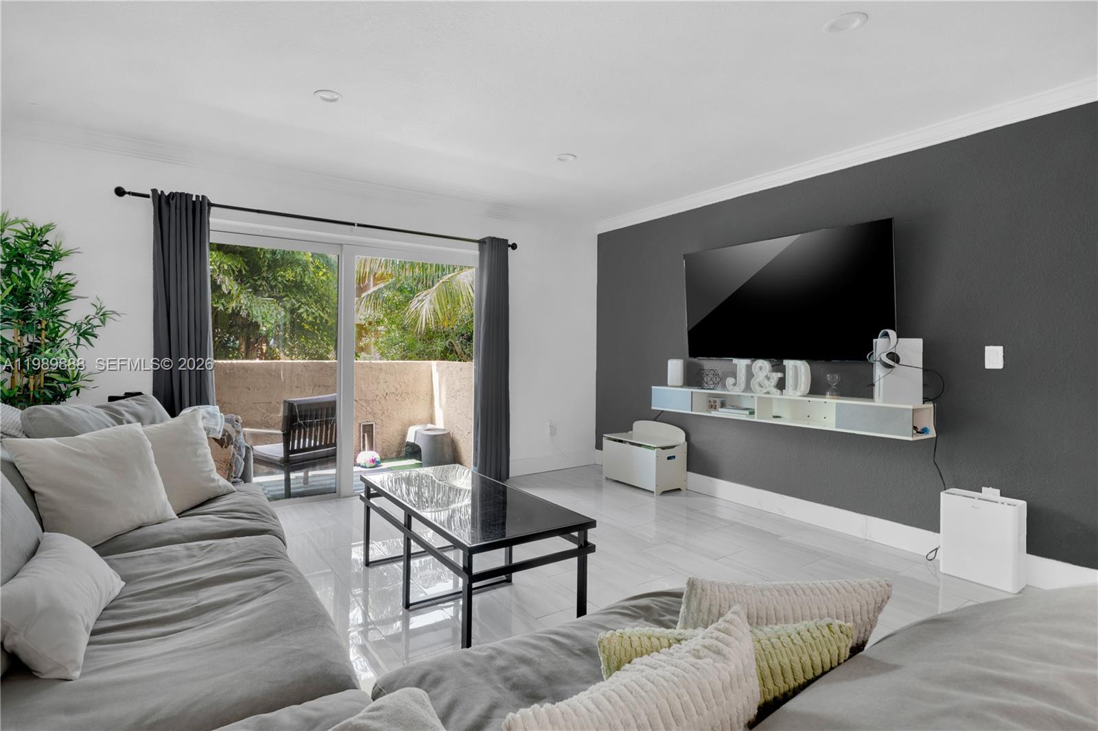 9956 SW 88th St #128-1 Miami, FL 33176