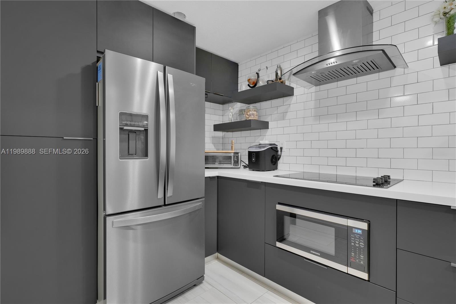 9956 SW 88th St #128-1 Miami, FL 33176