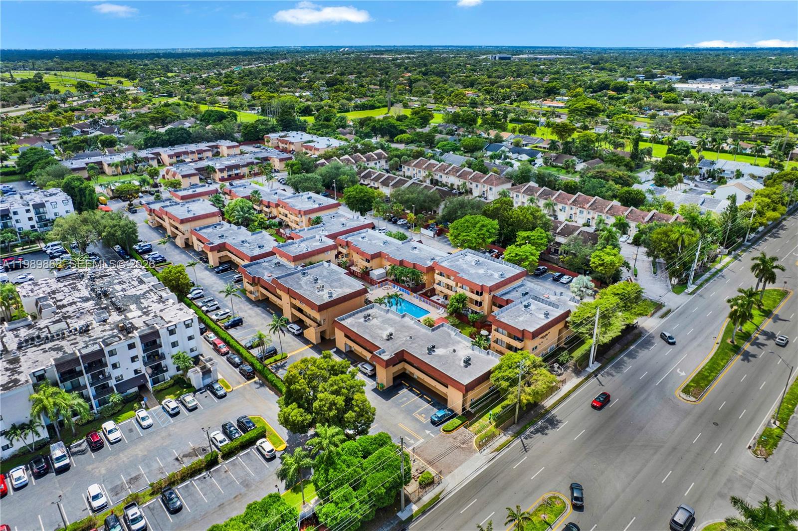 9956 SW 88th St #128-1 Miami, FL 33176