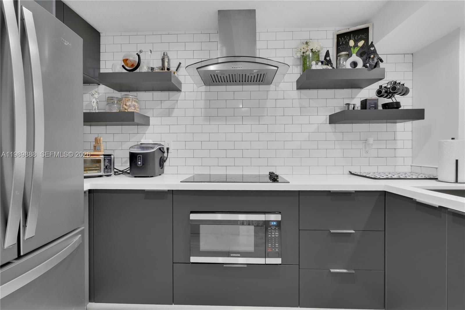 9956 SW 88th St #128-1 Miami, FL 33176