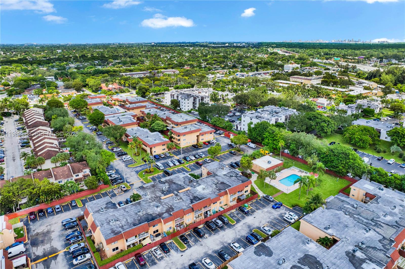 9956 SW 88th St #128-1 Miami, FL 33176