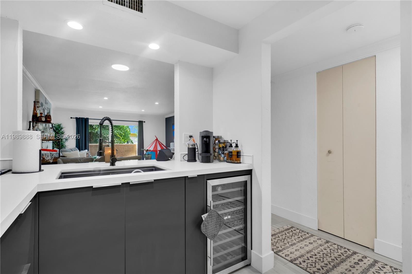 9956 SW 88th St #128-1 Miami, FL 33176