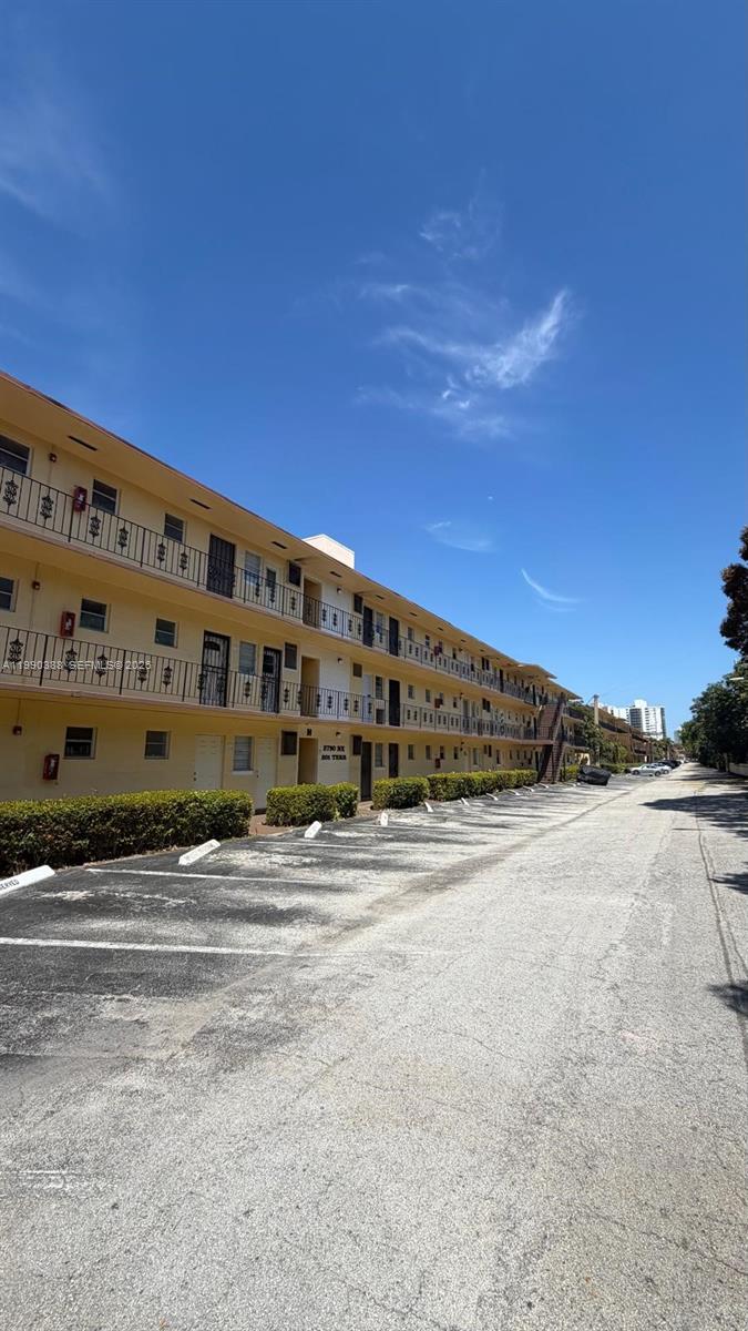 2790 NE 201st Ter #H217