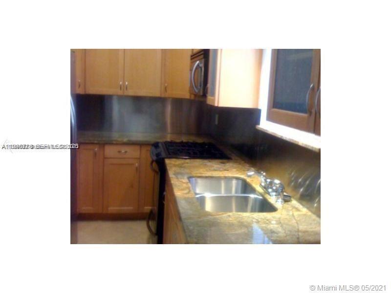 329 W 28th St Miami Beach, FL 33140