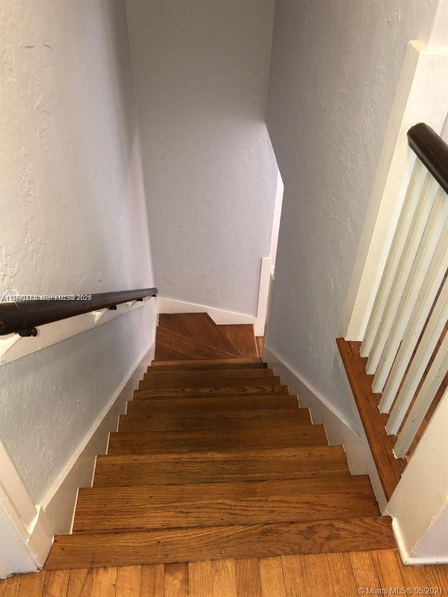 329 W 28th St Miami Beach, FL 33140