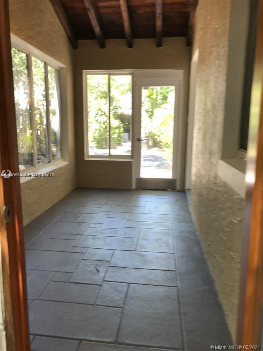 329 W 28th St Miami Beach, FL 33140