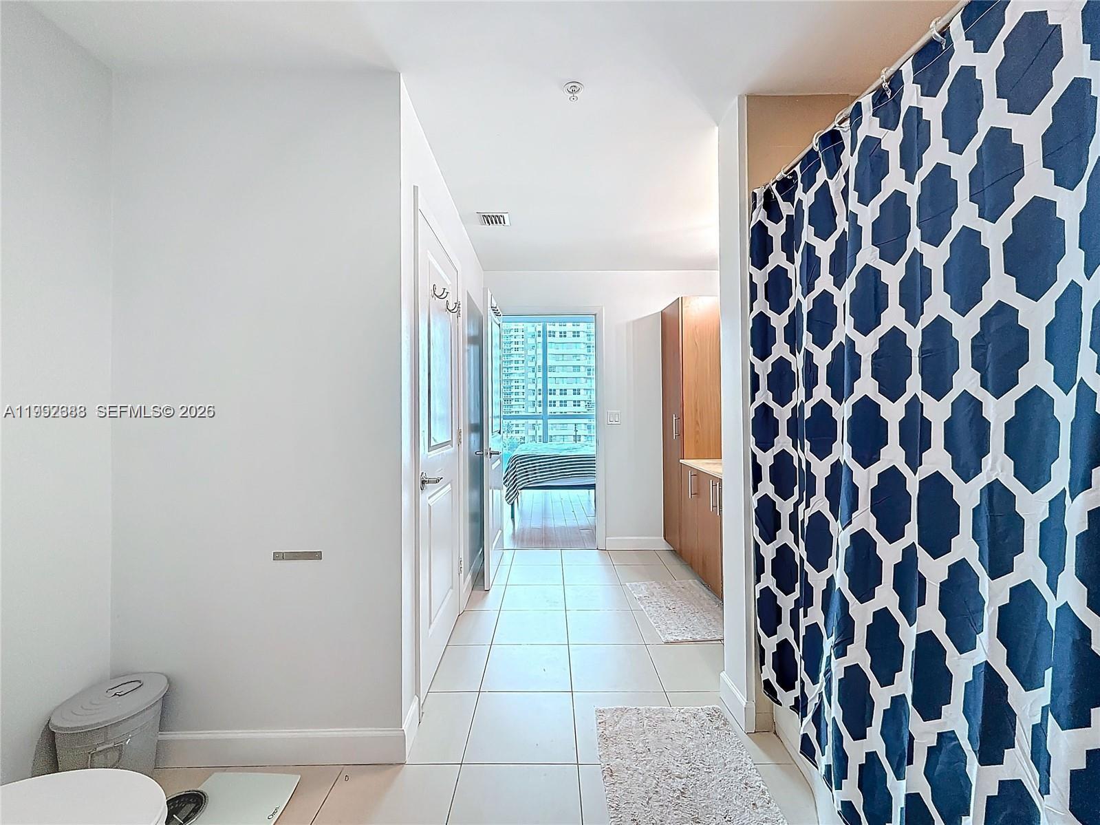 1945 S Ocean Dr #605 Hallandale Beach, FL 33009