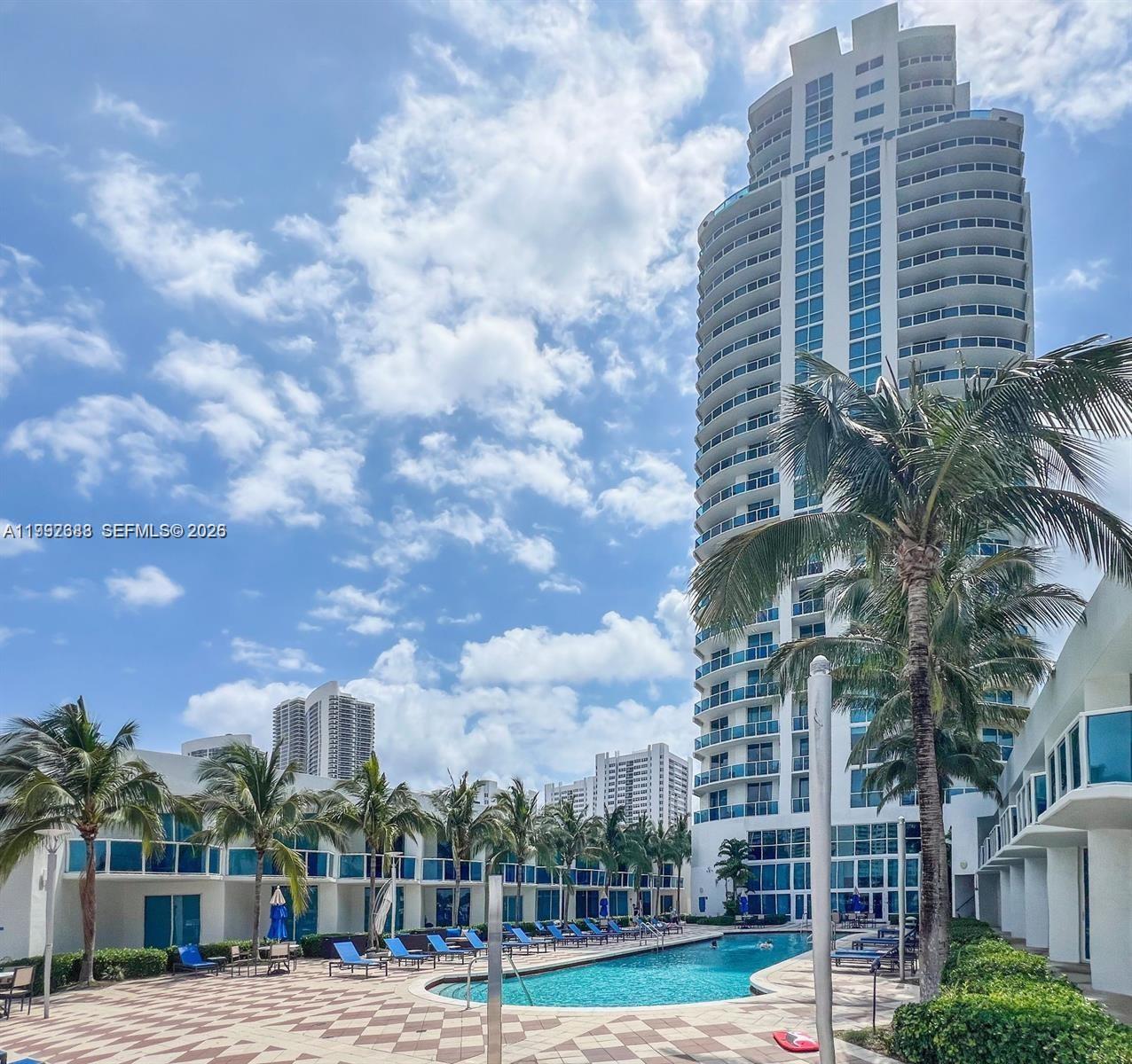 1945 S Ocean Dr #605 Hallandale Beach, FL 33009